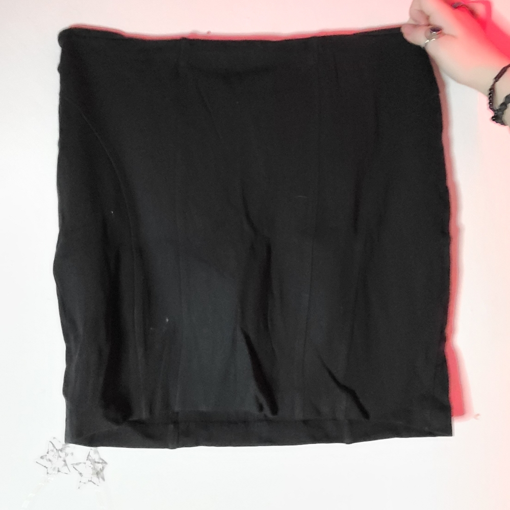 Black skirt